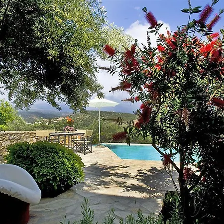 Villa Istron Villas Ísztro