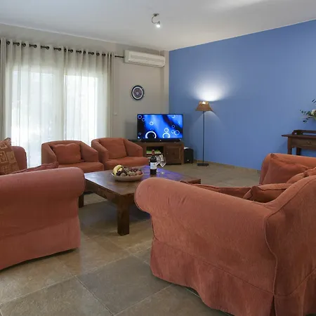 Istron Villas Ísztro